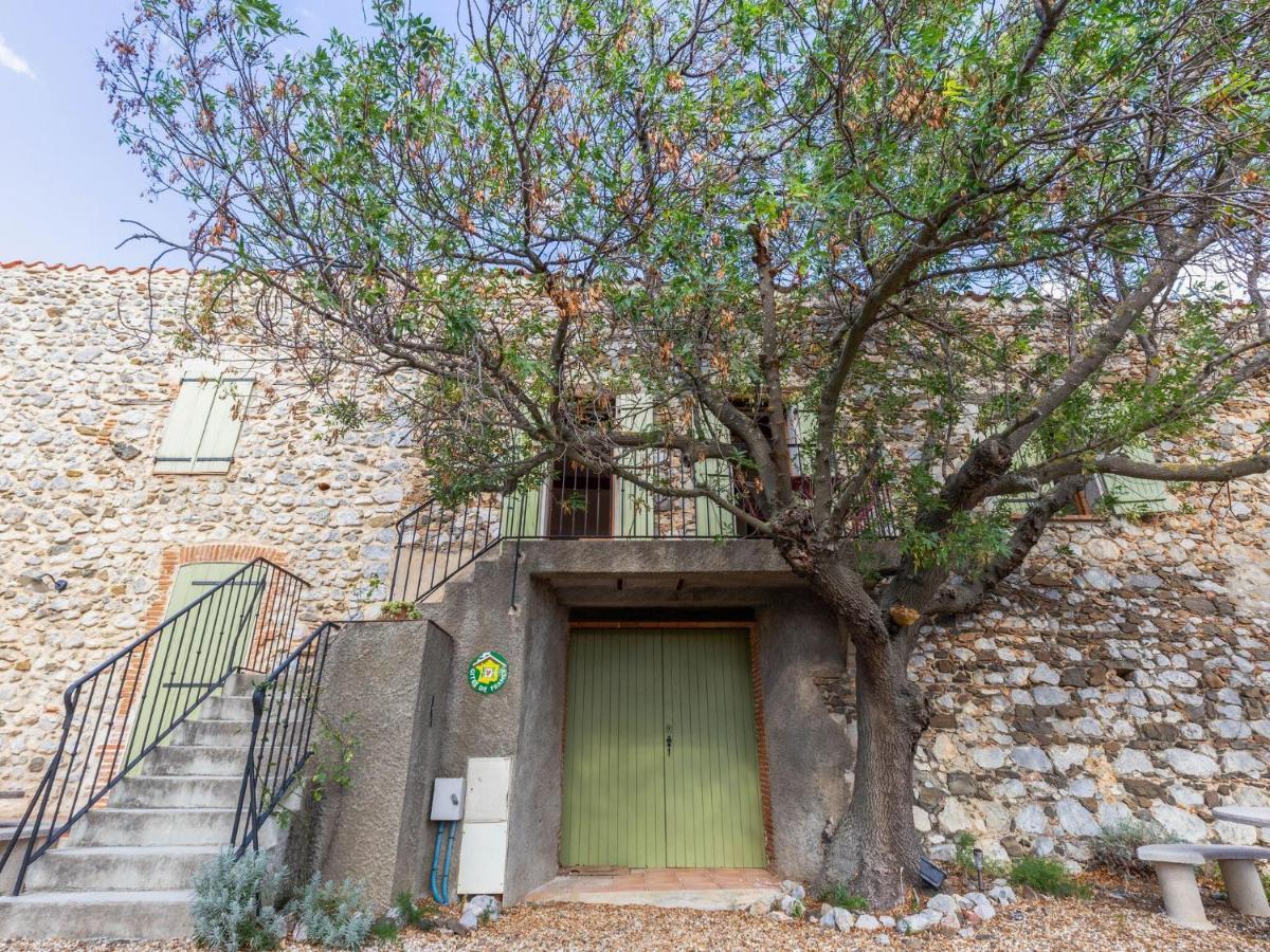 Welcoming Holiday Home In Tautavel With Balcony Exterior foto